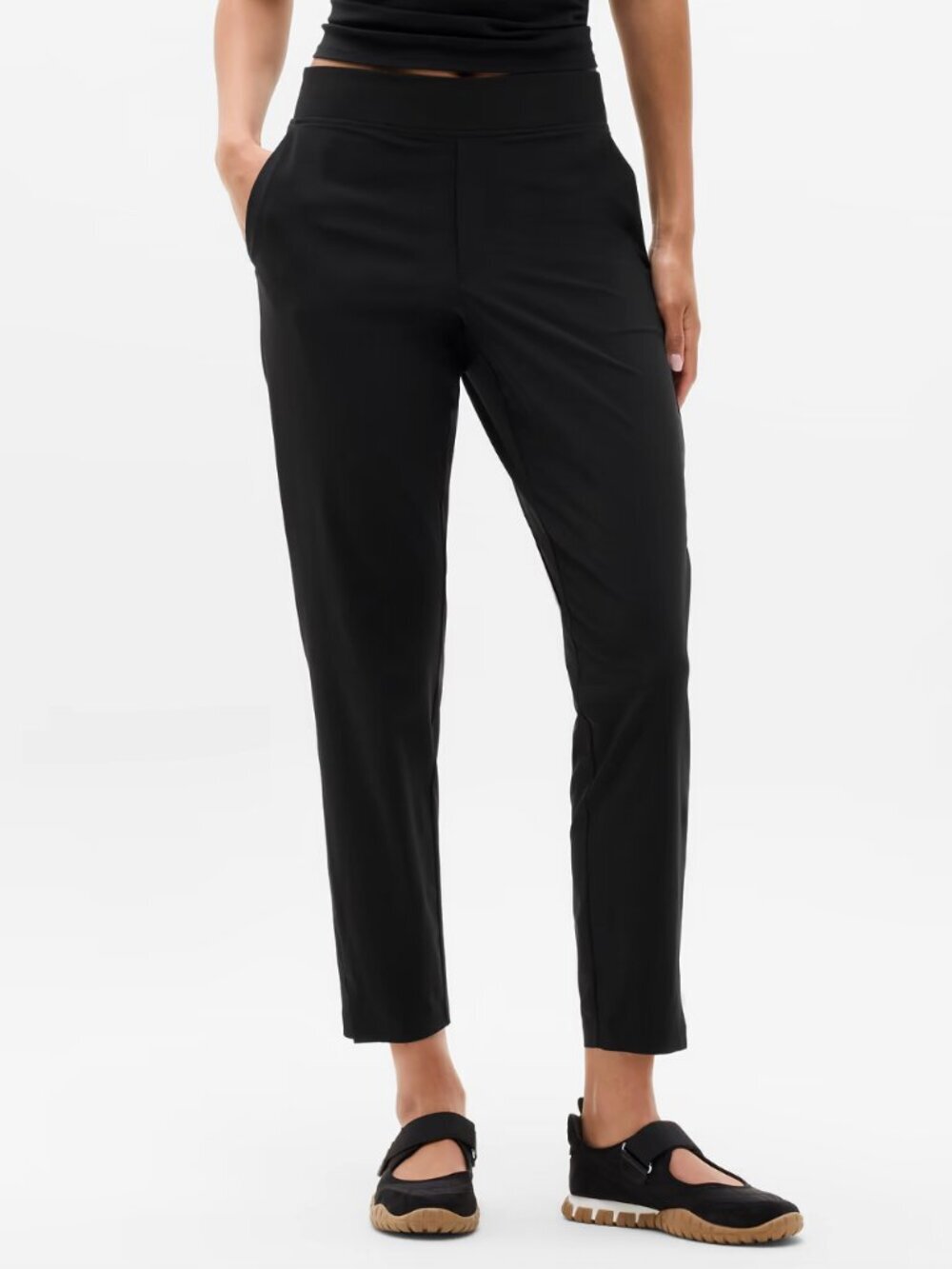 Athleta Brooklyn Mid Rise Lightweight Straight Leg Ankle Pant Black, Size 6